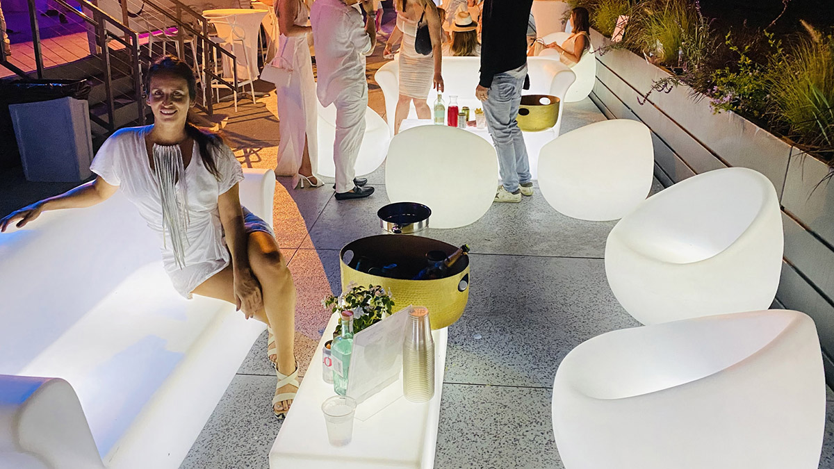 Tampa-glow-furniture-rental